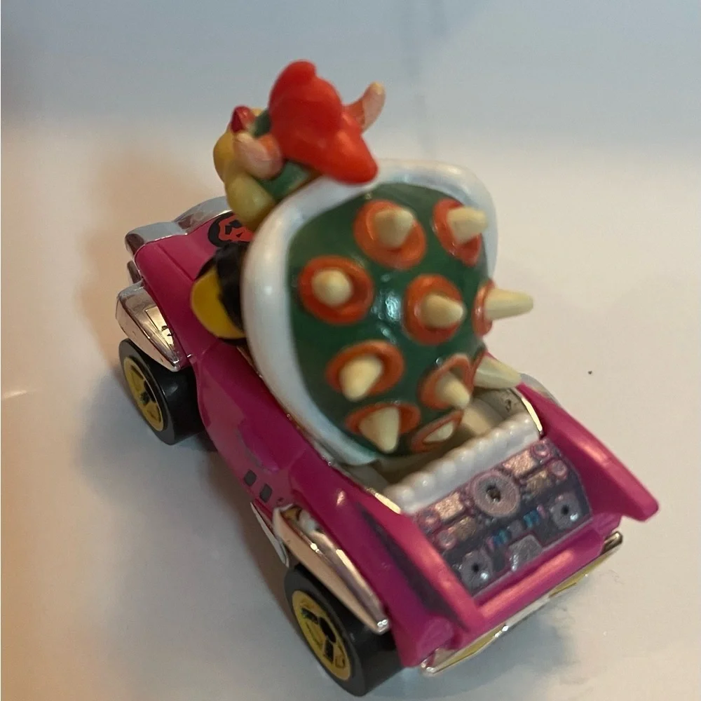 Hot Wheels Super Mario Bowser Badwagon 2